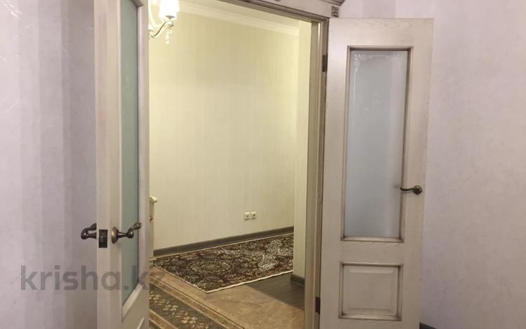 3-комнатная квартира · 90 м² · 5/14 этаж, Сарайшык 7 за 400 000 ₸ в Астане, Есильский р-н — фото 2