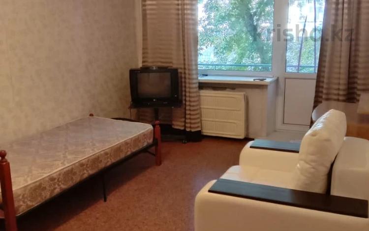 1-комнатная квартира, 30.4 м², 2/5 этаж, Каирбаева 72 за 10.5 млн 〒 в Павлодаре — фото 2