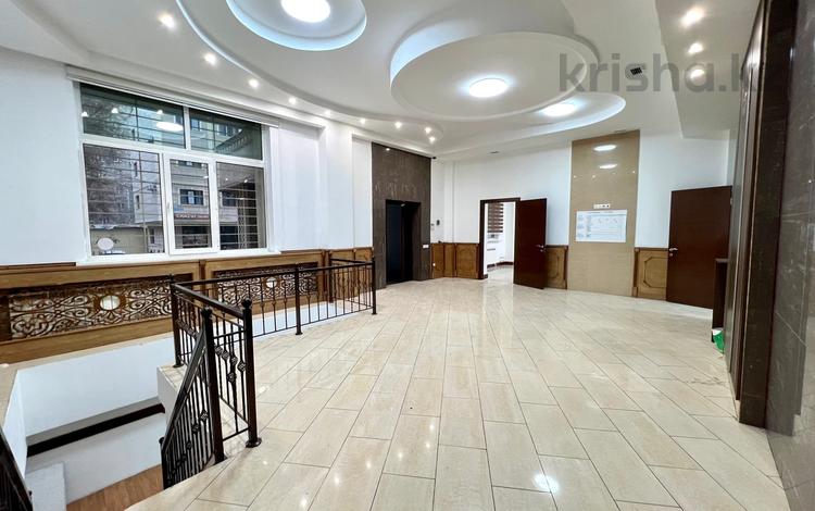 Свободное назначение, офисы, магазины и бутики, общепит, салоны красоты, бани, гостиницы и зоны отдыха, медцентры и аптеки, образование, развлечения · 430 м² за 320 млн 〒 в Алматы, Алмалинский р-н — фото 2