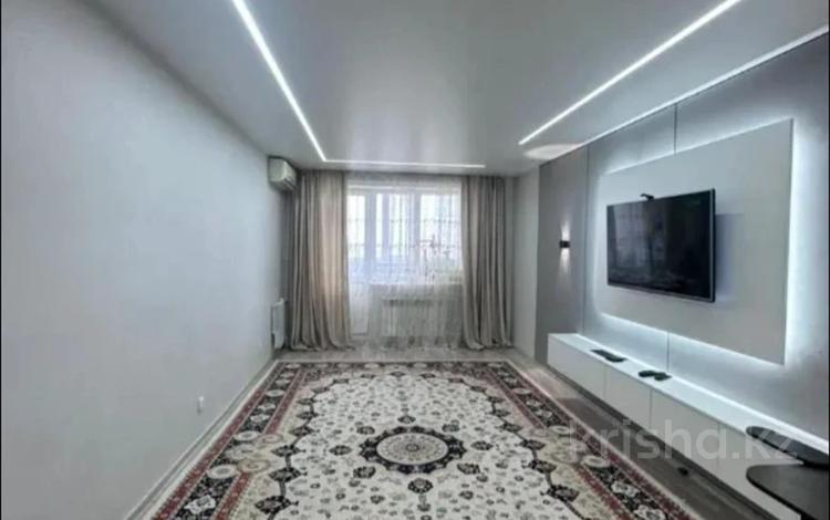 3-комнатная квартира · 91.7 м² · 9/9 этаж, Авиагородок за 21.5 млн ₸ в Актобе, мкр Авиагородок — фото 2