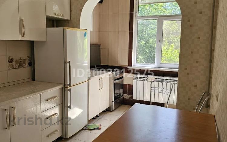 4-бөлмелі пәтер · 80 м² · 2/5 қабат, мкр Карасу 83 — улица 8 марта, бағасы: 300 000 ₸ в Шымкенте, Аль-Фарабийский р-н — фото 9