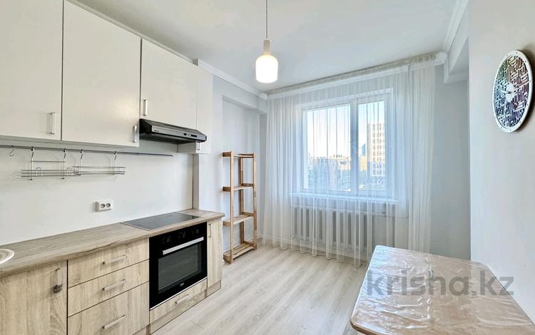 4-комнатная квартира, 102 м², 6/9 этаж, Сауран 14 — Горящая цена