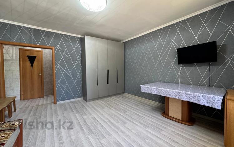 1-бөлмелі пәтер · 35 м² · 1/9 қабат, мкр Юго-Восток, мкр Гульдер 1, бағасы: 15 млн ₸ в Караганде, Казыбек би р-н — фото 10