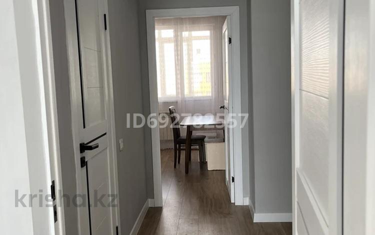 2-комнатная квартира, 65 м², 9/10 этаж помесячно, Нажимеденова 39