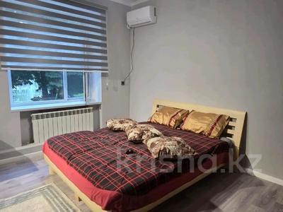 1-бөлмелі пәтер · 33 м² · 2/5 қабат, Площадб Аль фараби 2, бағасы: 150 000 ₸ в Шымкенте