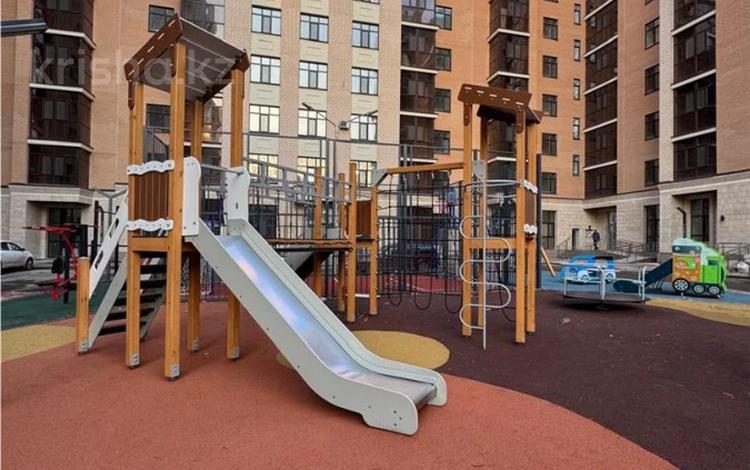 4-бөлмелі пәтер · 141.4 м² · 9/10 қабат, Гүлдер 3 ш/а., Микрорайон Гульдер-1 3а, бағасы: 58 млн ₸ в Караганде, Казыбек би р-н — фото 2