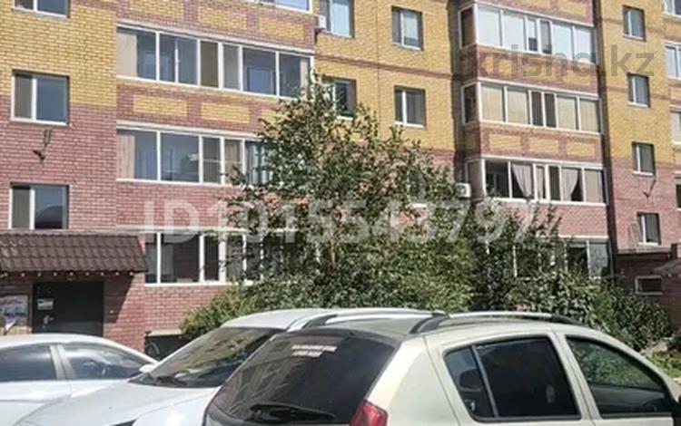 3-комнатная квартира · 65 м² · 5/5 этаж, Энергетик за 250 000 ₸ в Семее — фото 2