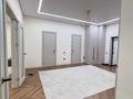 3-бөлмелі пәтер · 130 м² · 2/10 қабат, Алтын орда ш/а. 5Е, бағасы: 61 млн ₸ в Актобе, мкр. Алтын орда — фото 7