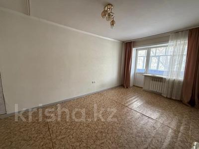 1-комнатная квартира · 33 м² · 4/4 этаж, Ауэзова за 11 млн 〒 в Петропавловске