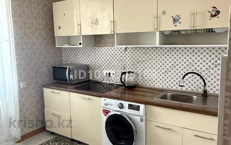 1-комнатная квартира · 41.5 м² · 15/22 этаж, Александр Бараев 18/1 — Валиханова за 28 млн ₸ в Астане, р-н Байконур — фото 2