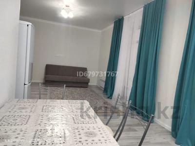 2-бөлмелі пәтер, 60 м², 4/10 қабат ай сайын, Культегин 11А, бағасы: 250 000 〒 в Астане, Есильский р-н