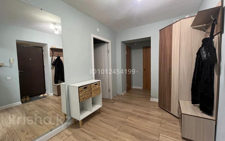 1-комнатная квартира · 48 м² · 8/9 этаж, Увалиева 8/1 за 21 млн 〒 в Усть-Каменогорске — фото 2