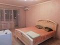 1-комнатная квартира, 32 м², 3/5 этаж посуточно, Курмангазы 164 за 8 000 〒 в Уральске