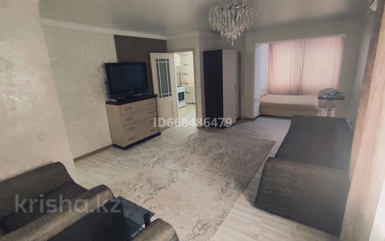 2-комнатная квартира, 48 м², 2/5 этаж помесячно, Сатпаева