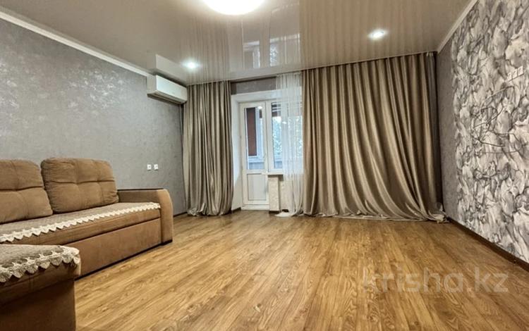 3-комнатная квартира · 69.9 м² · 2/5 этаж, Назарбаева 160 за 23 млн ₸ в Уральске — фото 2