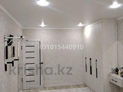 3-комнатная квартира · 63 м² · 2/5 этаж, Майкудук, Майкудук, 17й микрорайон 38 за 19.5 млн ₸ в Караганде, Алихана Бокейханова р-н