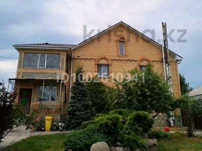 Жеке үй · 8 бөлме · 350 м², Цветочная 24 — Каирбекова, бағасы: 150 000 〒 в Костанае
