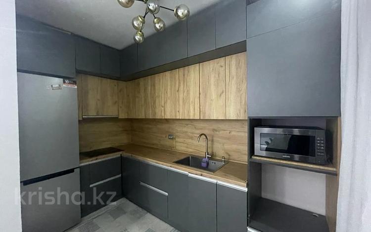 2-комнатная квартира, 71 м², 5/10 этаж, Жунисова 12