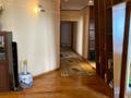 4-комнатная квартира, 157 м², 9/13 этаж помесячно, Аль-Фараби 95 за 450 000 〒 в Алматы, Бостандыкский р-н — фото 2