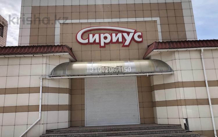 Офисы, магазины и бутики, склады, общепит, салоны красоты, фитнес и спорт, медцентры и аптеки, образование, развлечения, конференц-залы, кабинеты и рабочие места, студии · 2700 м² за 13.5 млн 〒 в Павлодаре — фото 2