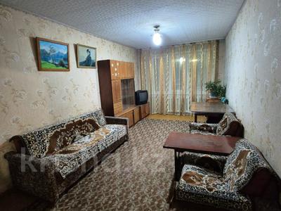 2-бөлмелі пәтер · 50 м² · 3/5 қабат, Новаторов 11 — Школа № 25, бағасы: 17.5 млн ₸ в Усть-Каменогорске