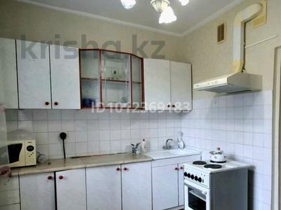3-бөлмелі пәтер · 63.9 м² · 4/12 қабат, мкр Аксай-1 25, бағасы: 40 млн ₸ в Алматы, Ауэзовский р-н