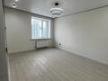 2-комнатная квартира · 39 м² · 10/12 этаж, М. Тынышбайулы 5 за 22.8 млн ₸ в Астане, Сарайшык р-н — фото 2