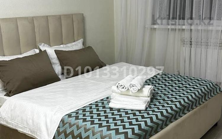 1-бөлмелі пәтер · 42 м² · 9/10 қабат, Шұғыла ш/а., Жунисова 8/5, бағасы: 15 000 ₸ в Алматы, Наурызбайский р-н — фото 2