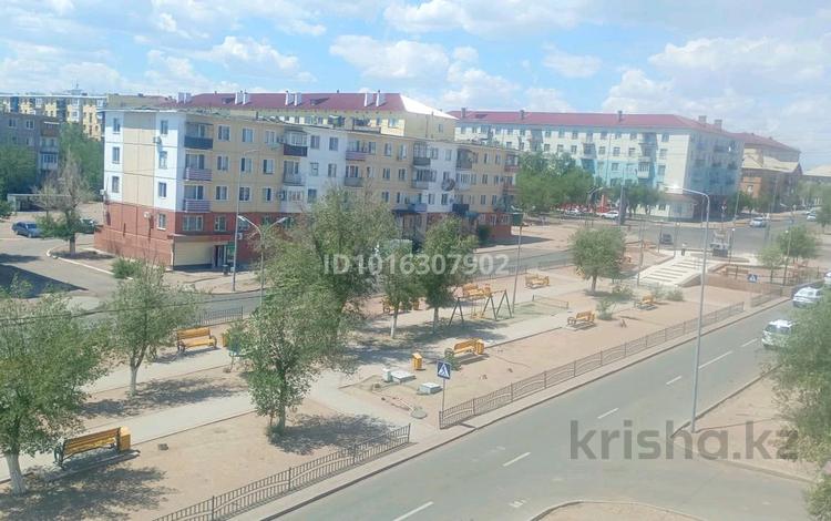 3-комнатная квартира · 50 м² · 4/4 этаж, Бокейханова 16 за 200 000 ₸ в Балхаше — фото 2