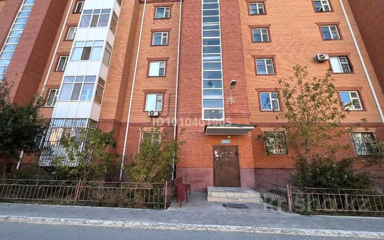 2-комнатная квартира · 58 м² · 4/5 этаж, Абдрахманова — Возле школы 12 Южный за 190 000 ₸ в  — фото 2