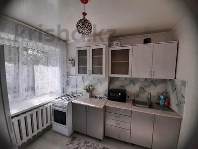 2-комнатная квартира · 47 м² · 1/3 этаж, Ухабов 4 за 16.5 млн 〒 в Петропавловске