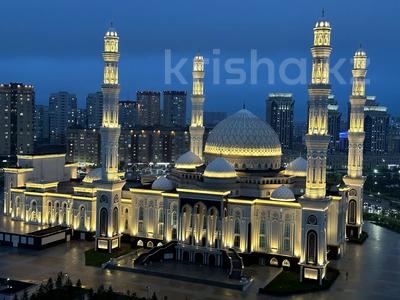 3-комнатная квартира · 90 м², Кошкарбаева 10 — Мечеть за 500 000 〒 в Астане, Сарайшык р-н