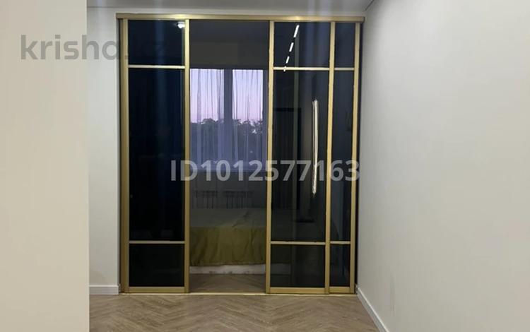 2-бөлмелі пәтер · 37 м² · 4/10 қабат, Аэропортная 20 — Кульджинский тракт, 58/2, бағасы: 230 000 ₸ в  — фото 2