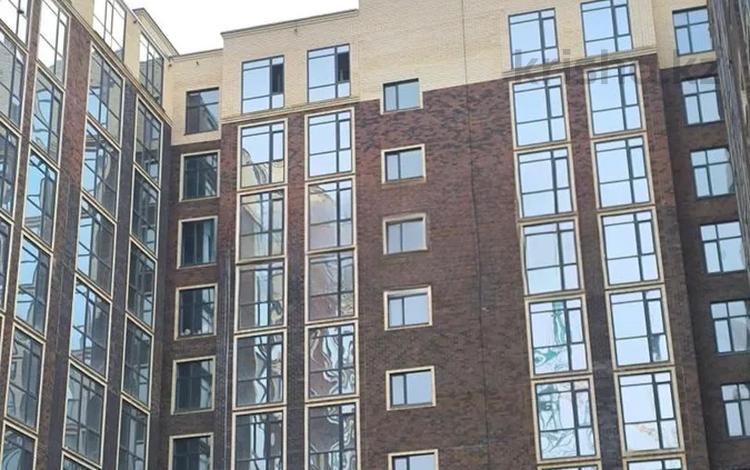 2-бөлмелі пәтер · 76.7 м² · 8/10 қабат, ауельбекова 120А, бағасы: 35 млн ₸ в Кокшетау — фото 2