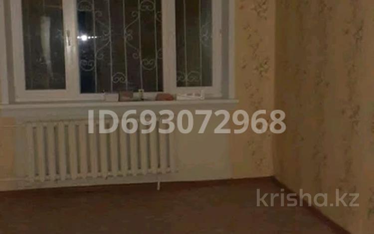 2-комнатная квартира, 44 м², 1/5 этаж, 4 мкр 20 за 6 млн 〒 в Степногорске — фото 2