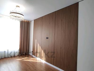 2-бөлмелі пәтер · 45 м² · 8/10 қабат, Казыбек би 3, 3/1, 3/2, бағасы: 38 млн ₸ в Астане, Нура р-н