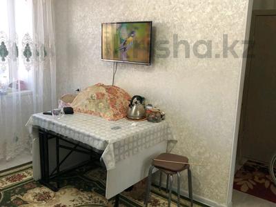 1-комнатная квартира, 32 м², 3/5 этаж, Жастар мкр за 8.7 млн 〒 в Талдыкоргане, мкр Жастар