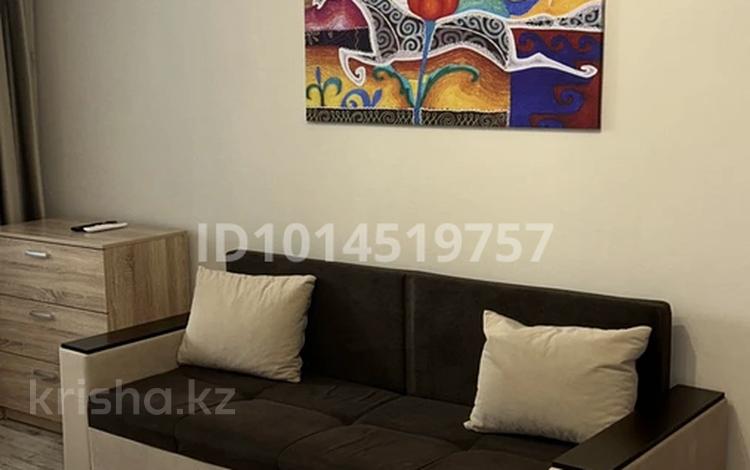 1-комнатная квартира · 34 м² · 3/5 этаж, мкр 4 17 за 2 000 ₸ в Уральске — фото 2