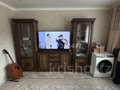 2-бөлмелі пәтер · 54 м² · 4/9 қабат, Шакарима 54, бағасы: 300 000 ₸ в Семее