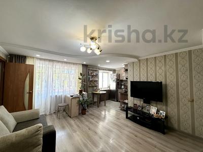 2-бөлмелі пәтер · 45 м² · 3/5 қабат, Амре Кашаубаева 4, бағасы: 18 млн ₸ в Усть-Каменогорске