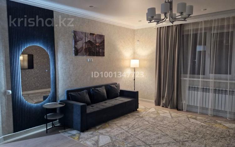 1-бөлмелі пәтер · 60 м² · 3/5 қабат, Алтын орда ш/а. 48Г к2, бағасы: 19 млн ₸ в Актобе, мкр. Алтын орда — фото 2