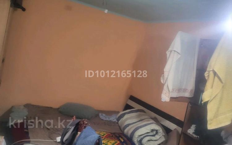 1 бөлме · 20 м² · 1 қабат, мкр Жас Канат, Читинская 16, бағасы: 15 000 ₸ в Алматы, Турксибский р-н — фото 2