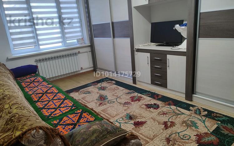 1-комнатная квартира · 42 м² · 3/5 этаж, мкр Аксай-5 8 — Жубанова Момышұлы за 220 000 ₸ в Алматы, Ауэзовский р-н — фото 2