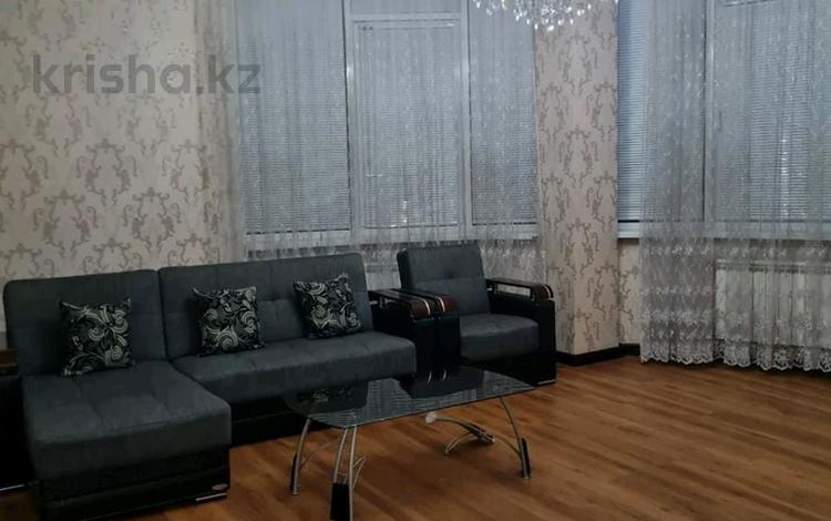 2-комнатная квартира · 90 м² · 5/13 этаж, ул Кунаева 38 — Модели кожа ЖК Рахат за 260 000 ₸ в Шымкенте, Аль-Фарабийский р-н — фото 10