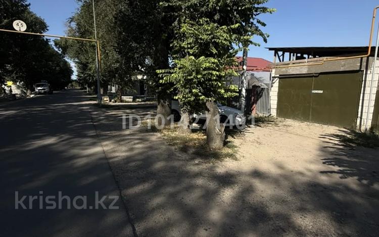 Гараж · 45 м² · Алтаева 142б — Вдоль неравной трассы в близи новой дороги Бакада и КамАЗ центра за 60 000 ₸ в  — фото 2