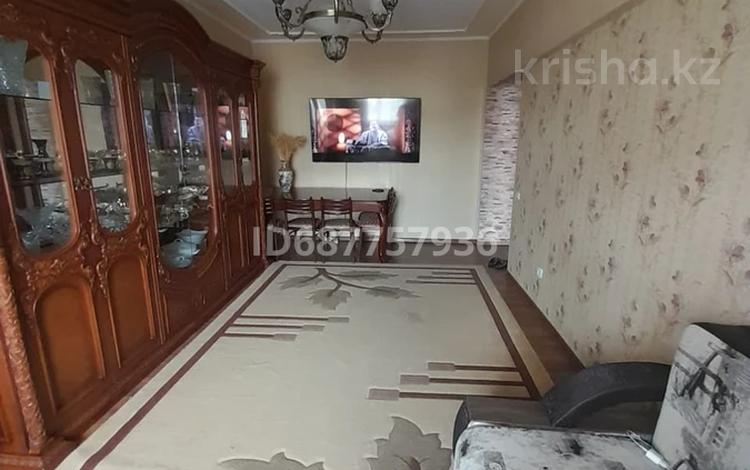 2-бөлмелі пәтер · 68 м² · 6/9 қабат, мкр Жетысу-4 12, бағасы: 53 млн ₸ в Алматы, Ауэзовский р-н — фото 2