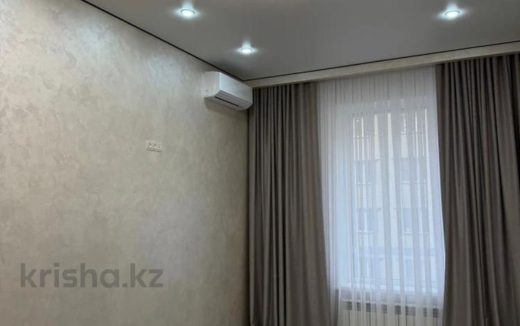 1-бөлмелі пәтер · 45.5 м² · 2/5 қабат, Алтын орда ш/а., бағасы: 25.5 млн ₸ в Актобе, мкр. Алтын орда — фото 4