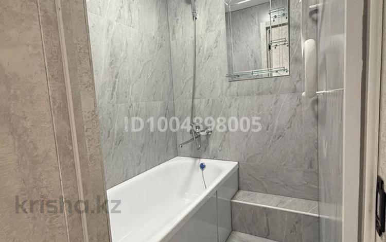 3-комнатная квартира · 63 м² · 3/5 этаж, Мира за ~ 12.8 млн 〒 в Аксу — фото 8