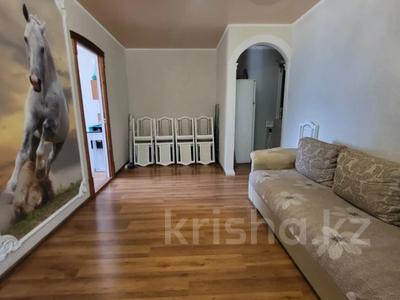 3-комнатная квартира · 48 м² · 1/5 этаж, гастелло за 15 млн 〒 в Уральске