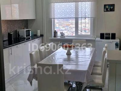 3-комнатная квартира, 100 м², 15/16 этаж, мкр. Алмагуль, Бейбарс 19 за 32 млн 〒 в Атырау, мкр. Алмагуль